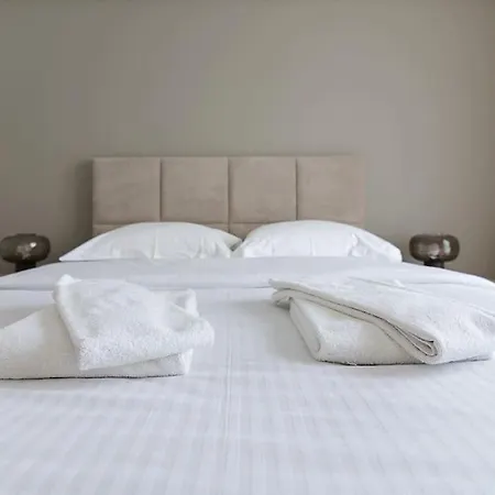 Acropolis Aura Apartment-3